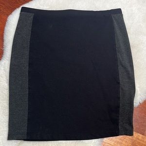 Joyous black and gray skirt size large